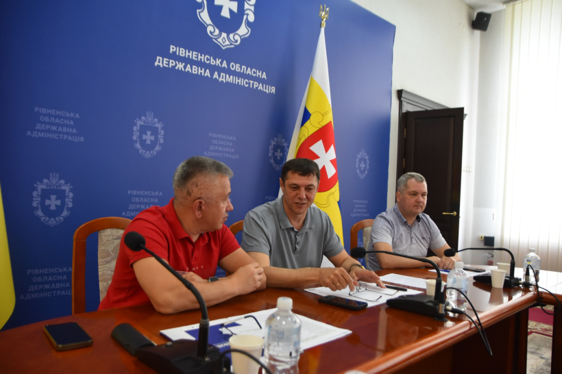 Щоб діти навчалися очно: на Рівненщині одночасно будують сім укриттів