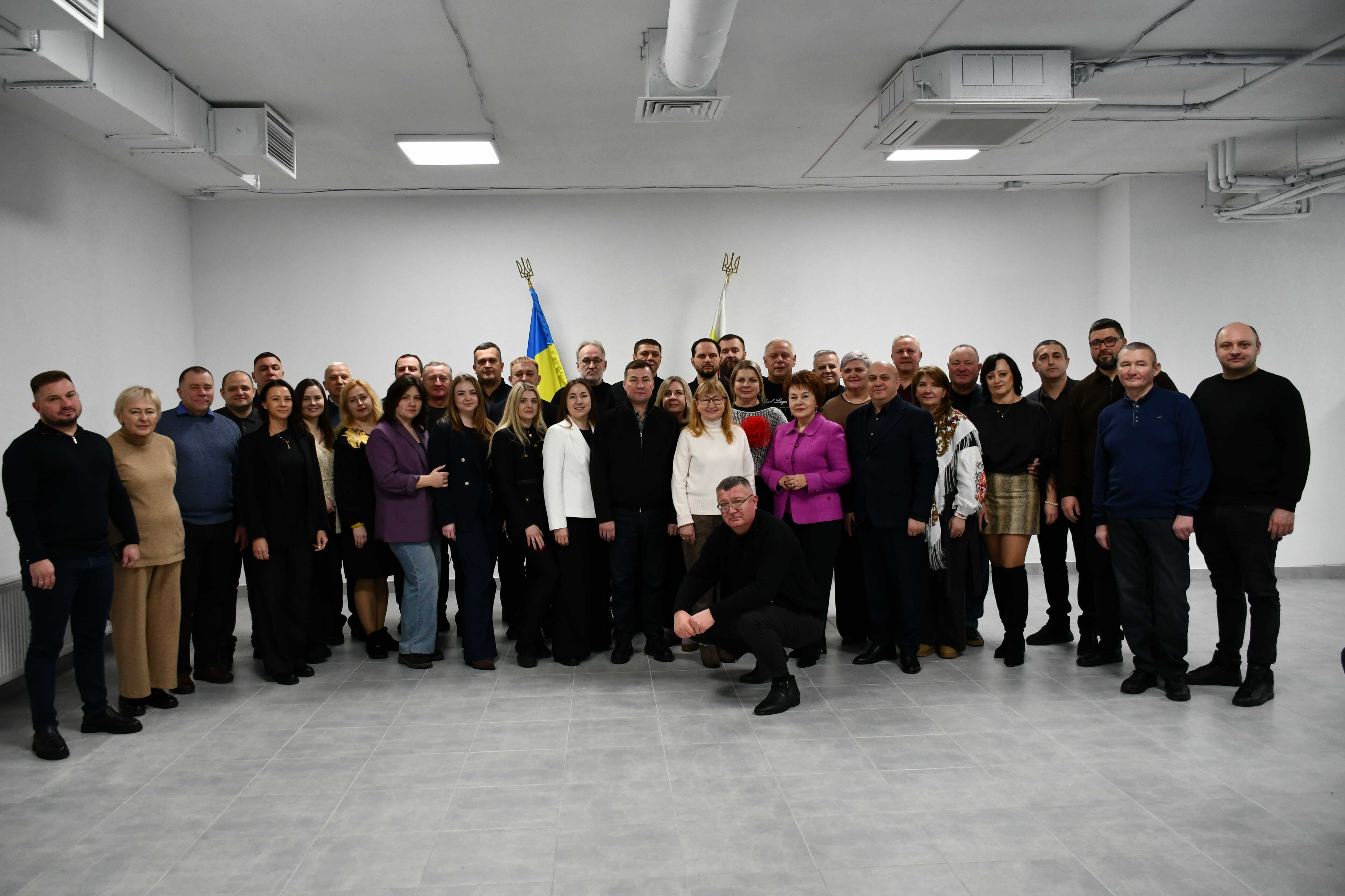 Депутати Рівненської обласної ради зібралися на позачергове засідання, але не у Рівному