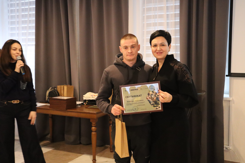 Власний дім: 77 ветеранів із Рівненщини цьогоріч отримали сертифікати на житло