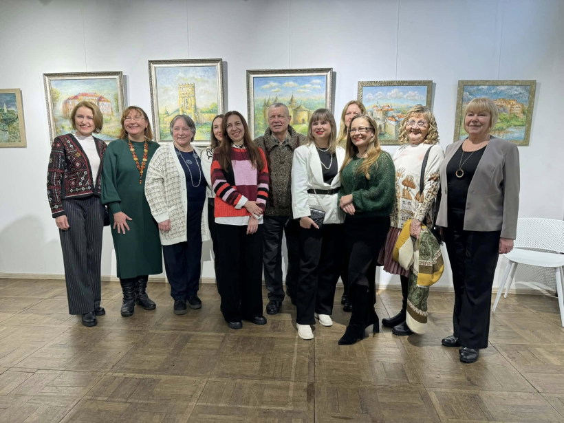 Увіковічені на полотні: у Рівному презентували виставку про замки України