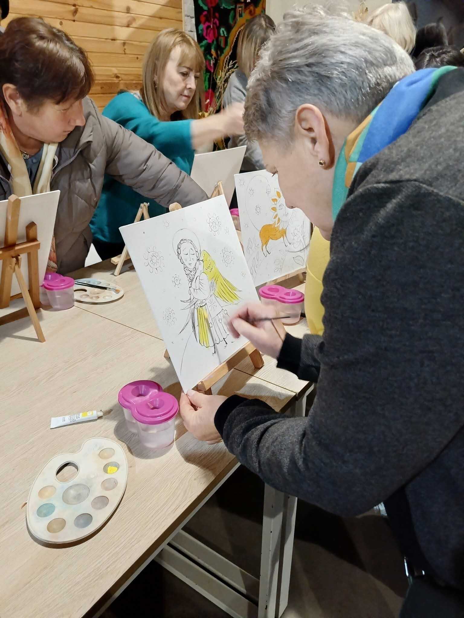 У Рівному презентують малюнки жінок та дітей загиблих на війні Героїв