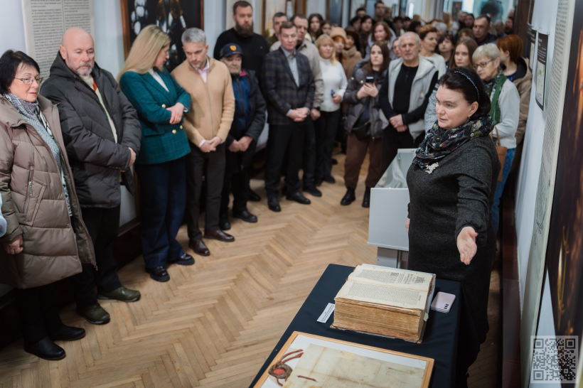 У Рівненському музеї представили унікальні пам'ятки роду Острозьких